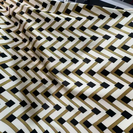 75D elastic satin chiffon fabric, black and gold geometric twill pattern, satin luster + slight elasticity, light and thin drape. Factory direct sales, minimum order length 50 meters. Preferred fabric for shirts and dresses 75D elastic satin chiffon fabric, black and gold geometric twill pattern, satin luster + slight elasticity, light and thin drape. Factory direct sales, minimum order length 50 meters. Preferred fabric for shirts and dresses